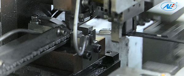 7541621320339681.jpg 關于我們內(nèi)頁9.jpg