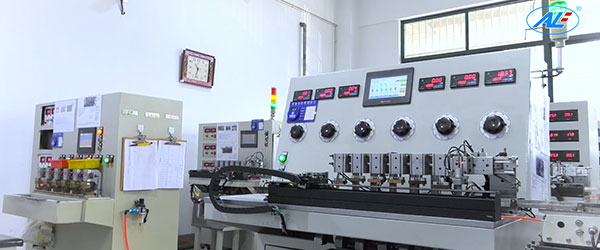 8961621320329706.jpg 關于我們內(nèi)頁7.jpg